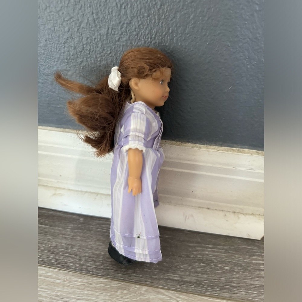 American Girl Doll Felicity 1774 Mini American Girl Doll - Picture 5 of 10